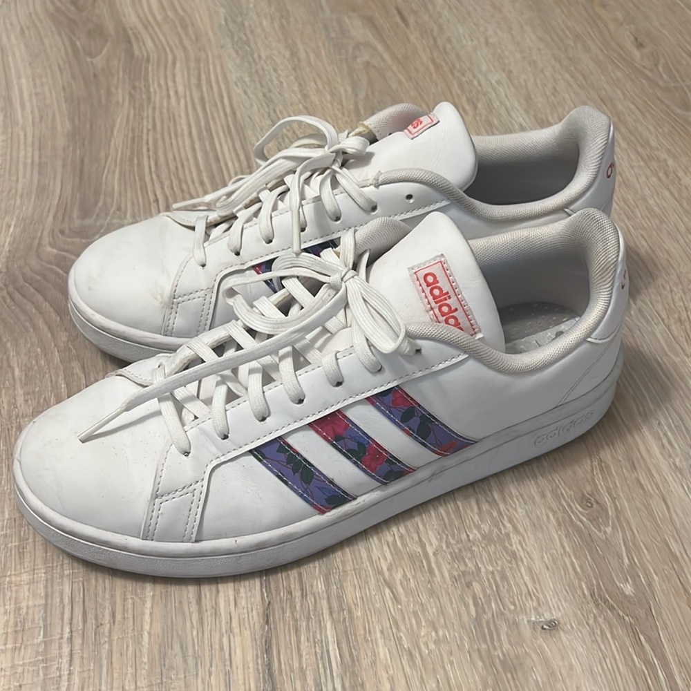 Adidas grand court floral Shoes 9.5